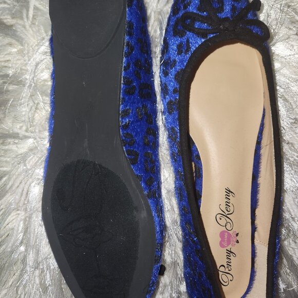 Royal Blue and Black Flat Shoe - Size 12 New in the Box - Picture 3 of 3